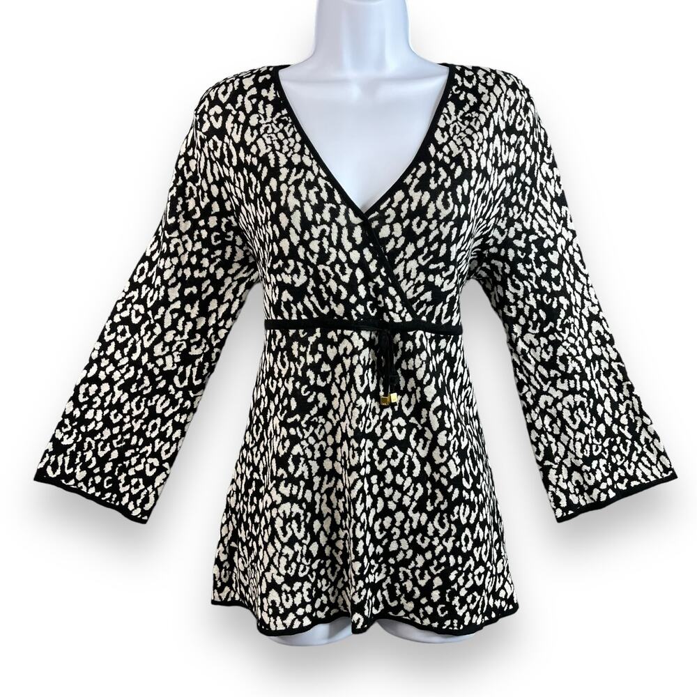 Michael Kors Womens Sweater Size Large Cheetah V Neck Black White